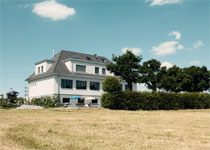 Schulhaus Berg
